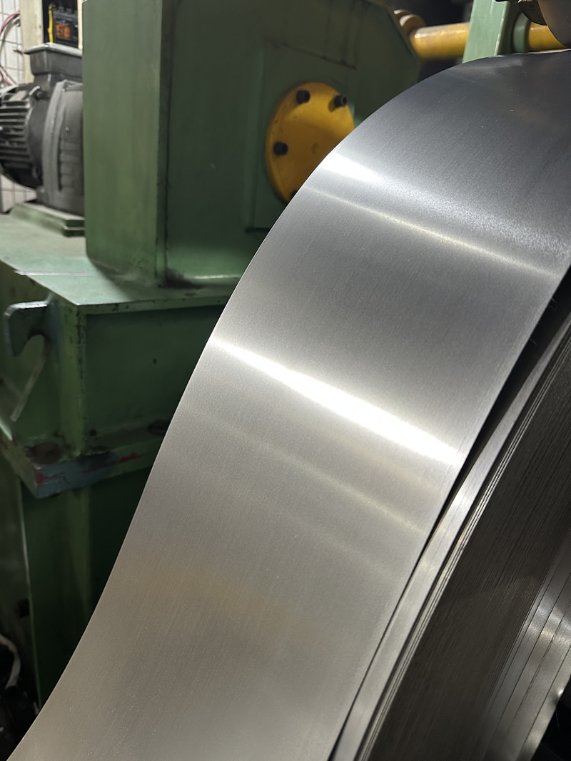 STAINLESS STEEL 409 STRIP IN COIL