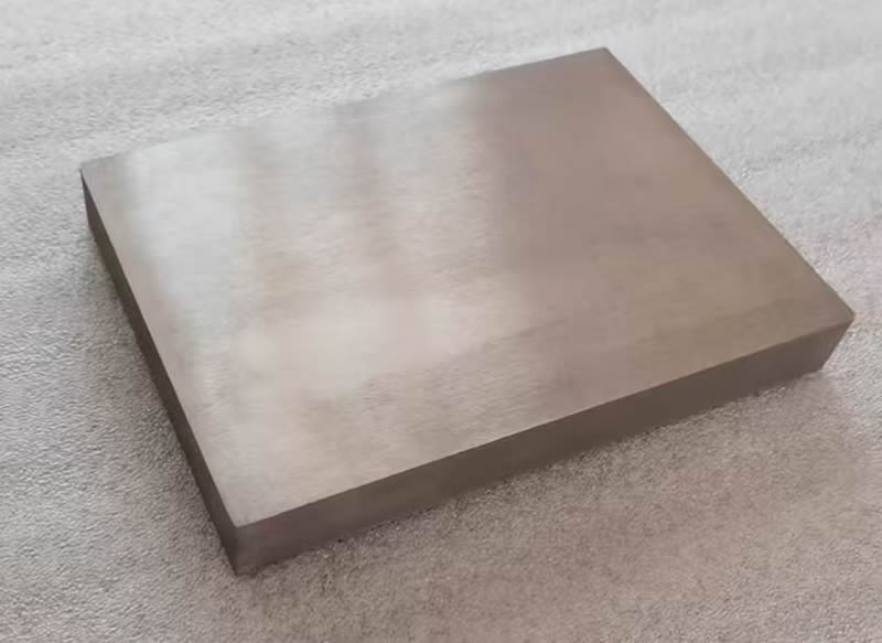 TITANIUM PLATE